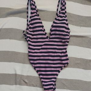 🚨5 For $25🚨Express Women's Small Black Red White And Blue Swimwear One Piece